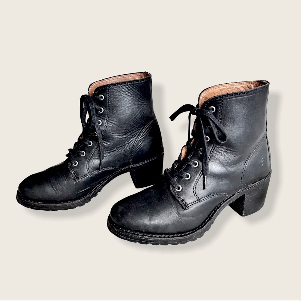 Frye Sabrina 6G Black Lace Up Combat Ankle Bootie - Picture 16 of 16